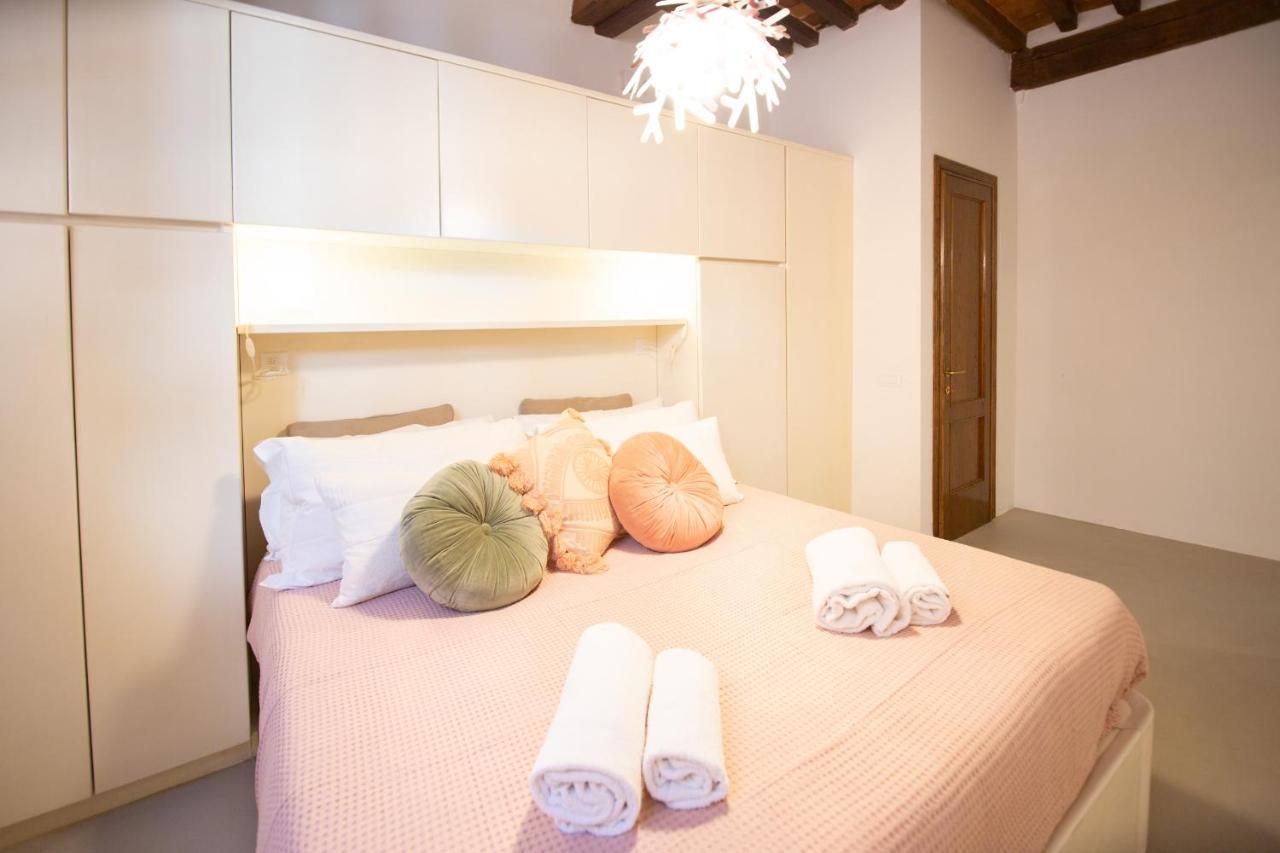 La Corticella Luxury Suite, With Terrace Lucca Ngoại thất bức ảnh